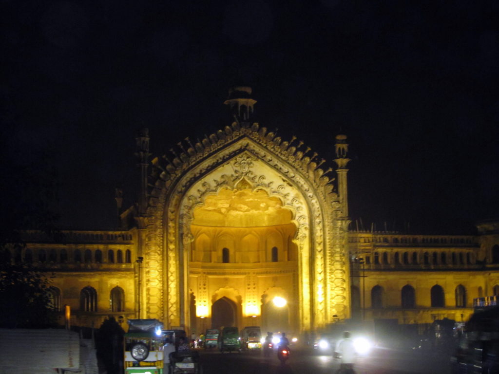 Rumi Darwaza at night