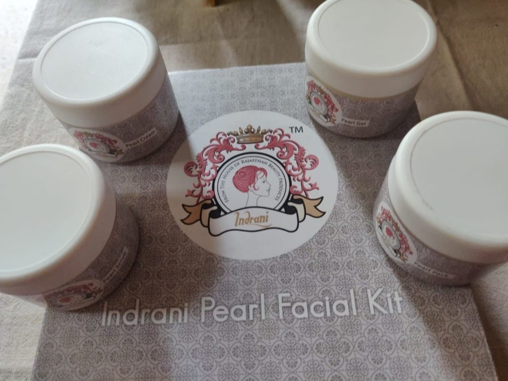 Indrani Pearl Facial Kit