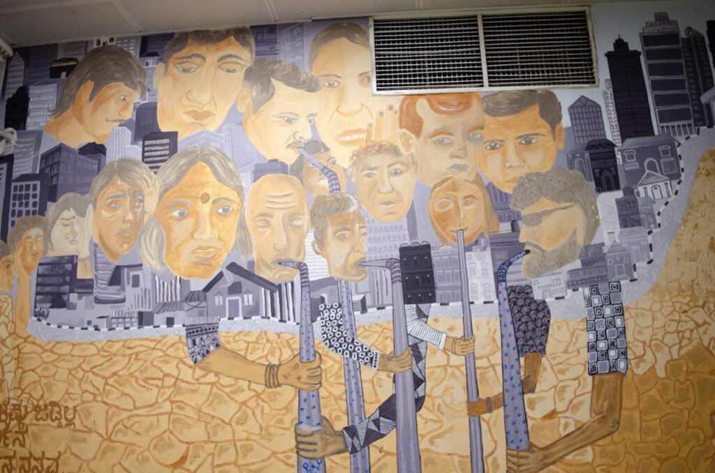 Art work at Cubbon Park metro station
