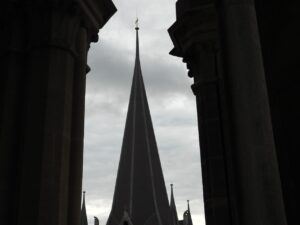 A church framed in Lausanne