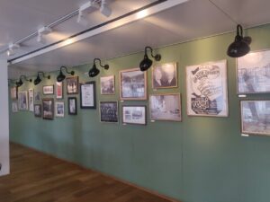 The wall with images at Hiltl Academy