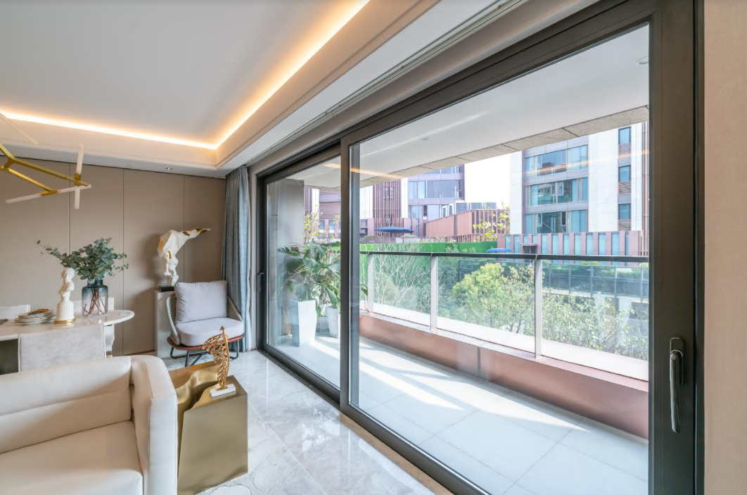 Windows courtesy AluK