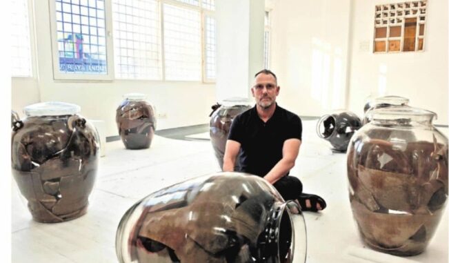 Memory Vessels by Bouke de Vries