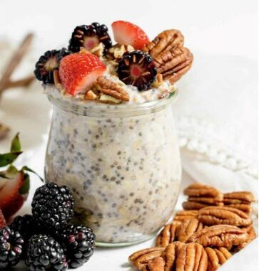 Maple Pecan Overnight Oats